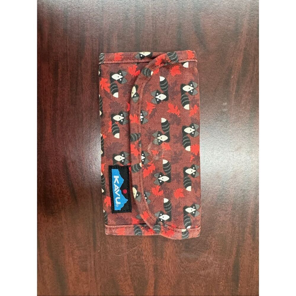 Kavu Raccon Print Big Spender Tri-Fold Wallet